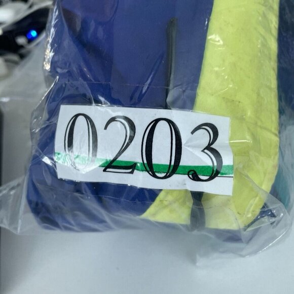 The North Face Vintage womens Vertical Gore-Tex Nylon Jacket M *flaw* 0203 - Picture 13 of 14